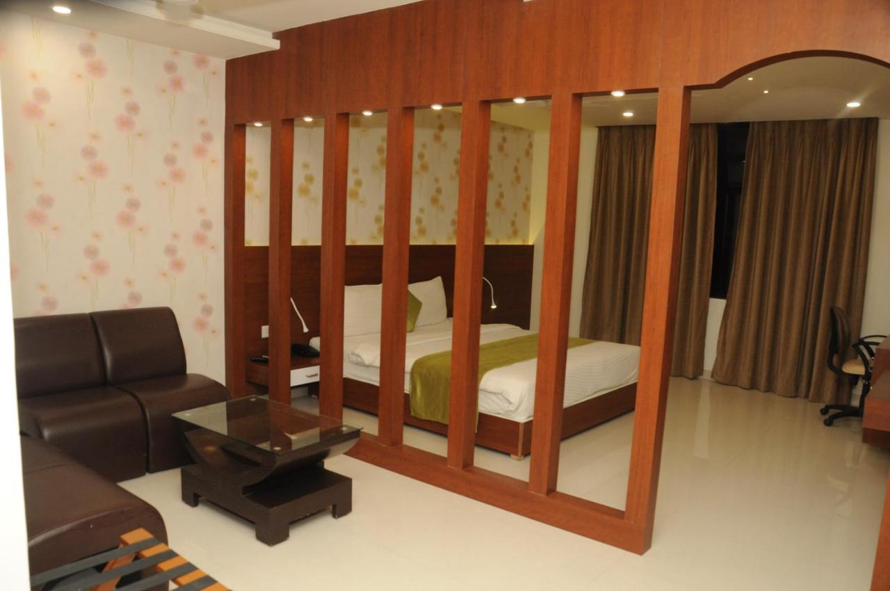 Daksh The Madhuvan Suites Dwarka المظهر الخارجي الصورة
