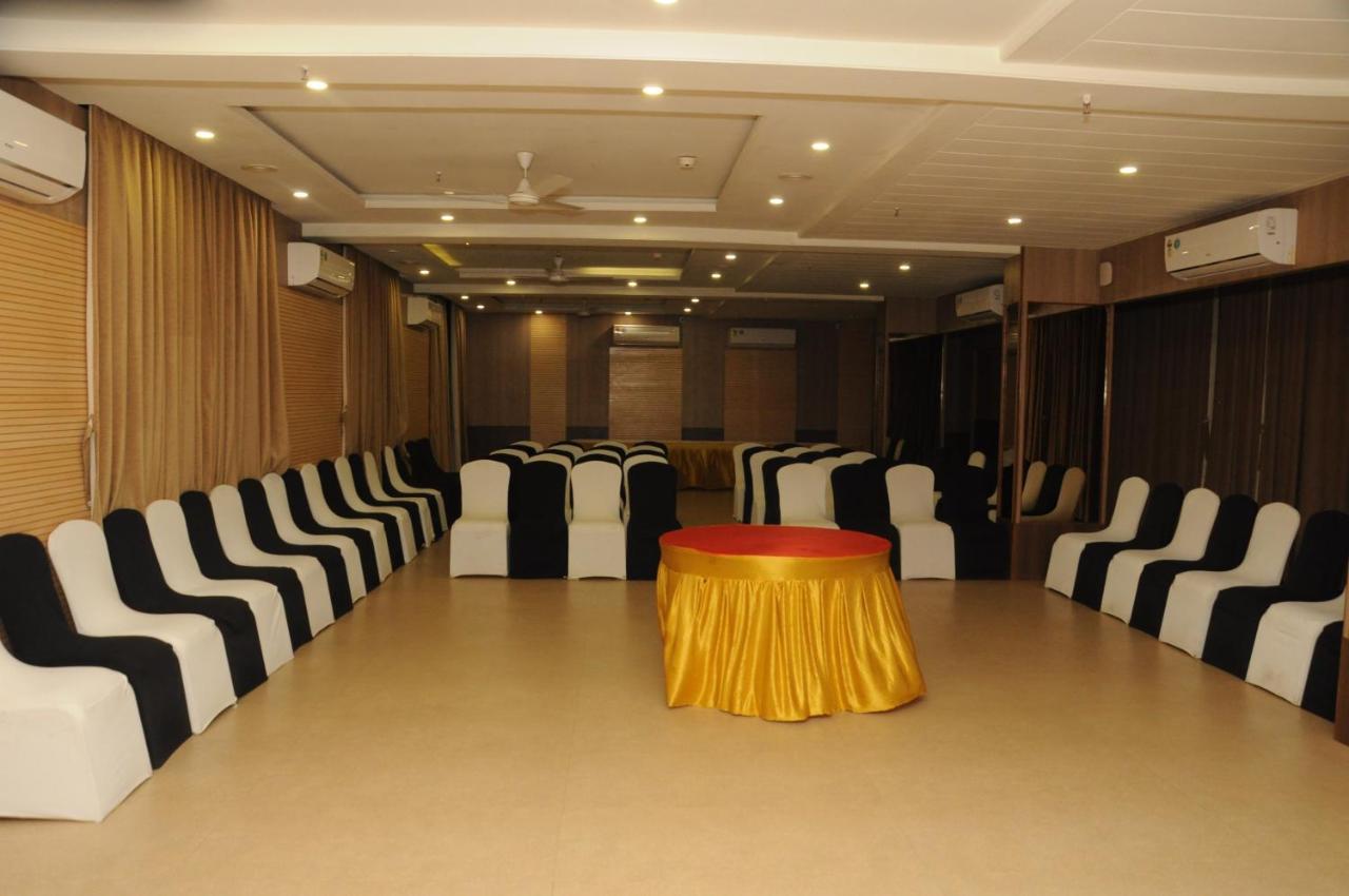Daksh The Madhuvan Suites Dwarka المظهر الخارجي الصورة